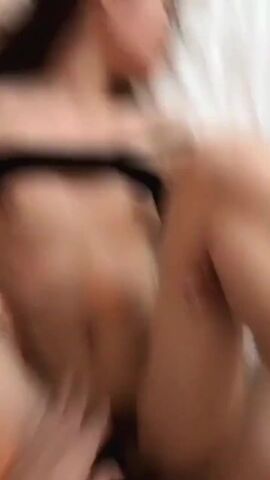 小美眉被操的不要不要的 小贫乳 逼毛操浓密 哪来什么性爱技巧 不就是靠猛怼吗