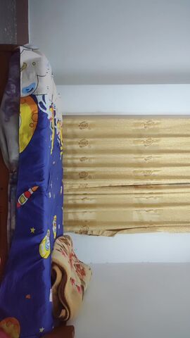 【瘦子探花梦幻馆】极品反差婊，眼镜妹很清纯，对小伙百依百顺，内射不过瘾，直接射到脸上爽了
