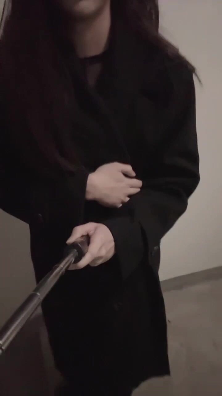 可爱·高冷性感御姐 · Ts晓晓 · 灌肠楼梯露出，无限的刺激高潮！