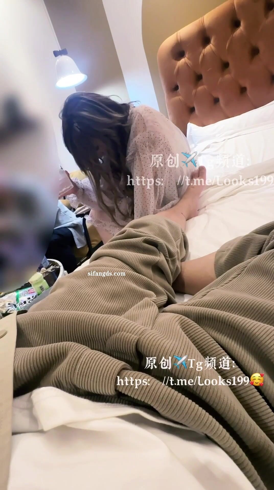 【looks哥】泡良大神，极品人妻少妇 背着老公喝酒被干，欲拒还迎被无套 (2)